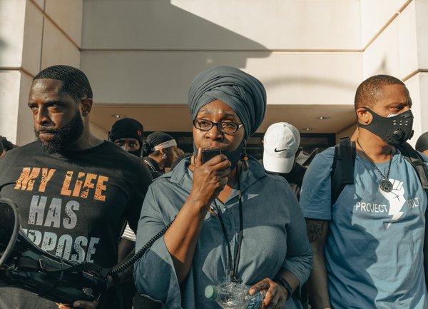 Les injustices judiciaires envers les minorités raciales : une forme d'oppression institutionnelle